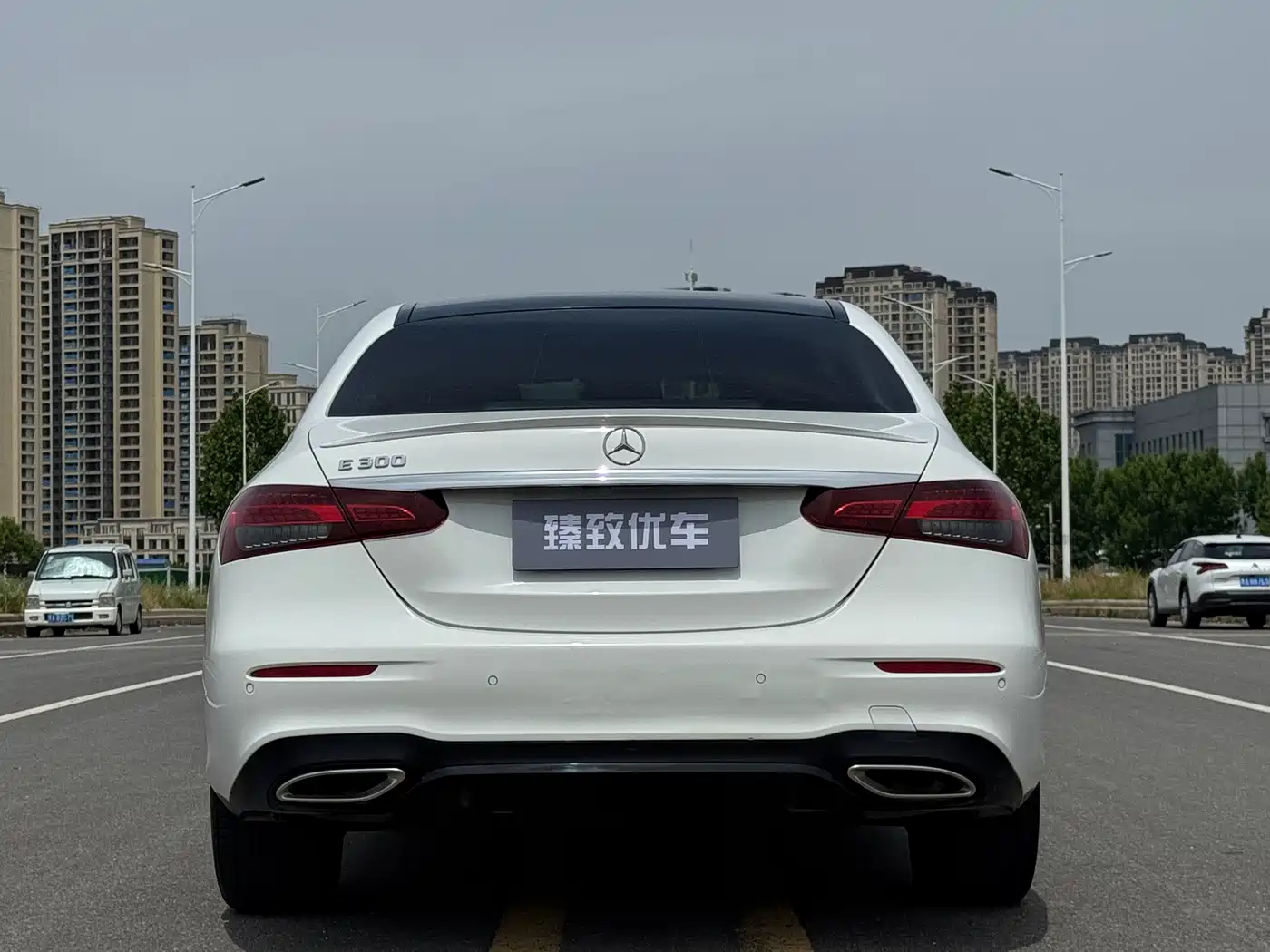 MERCEDES-BENZ E-CLASS (IMPORTED)