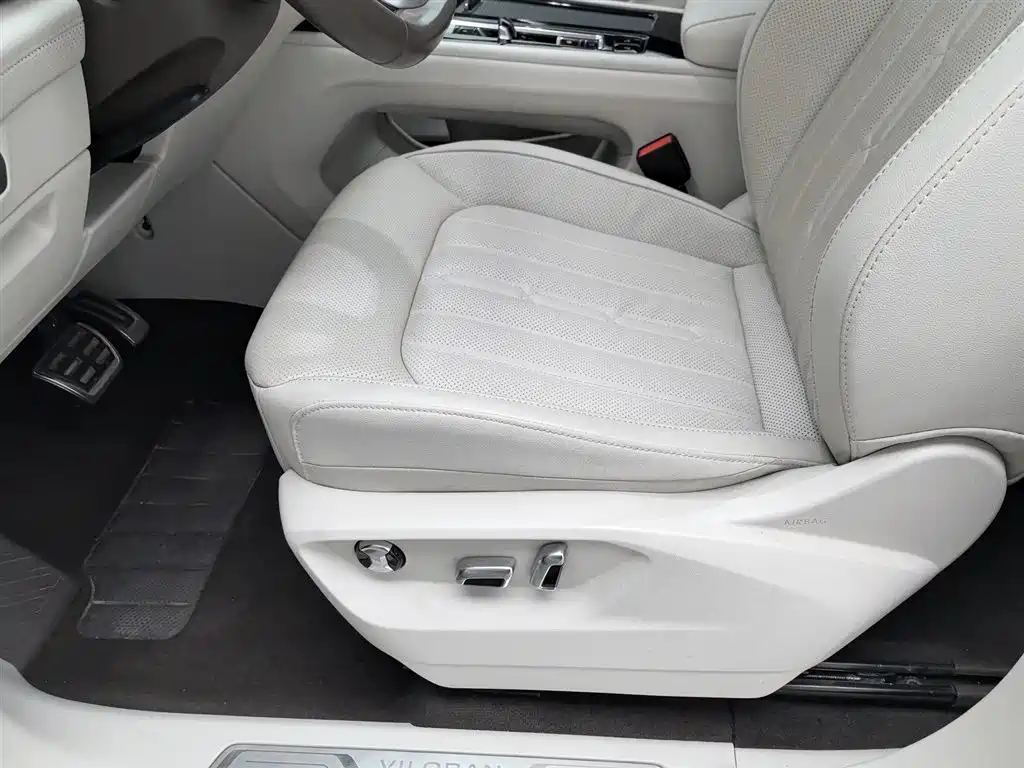 Volkswagen Viloran 2023 380TSI Prestige Edition фото 20