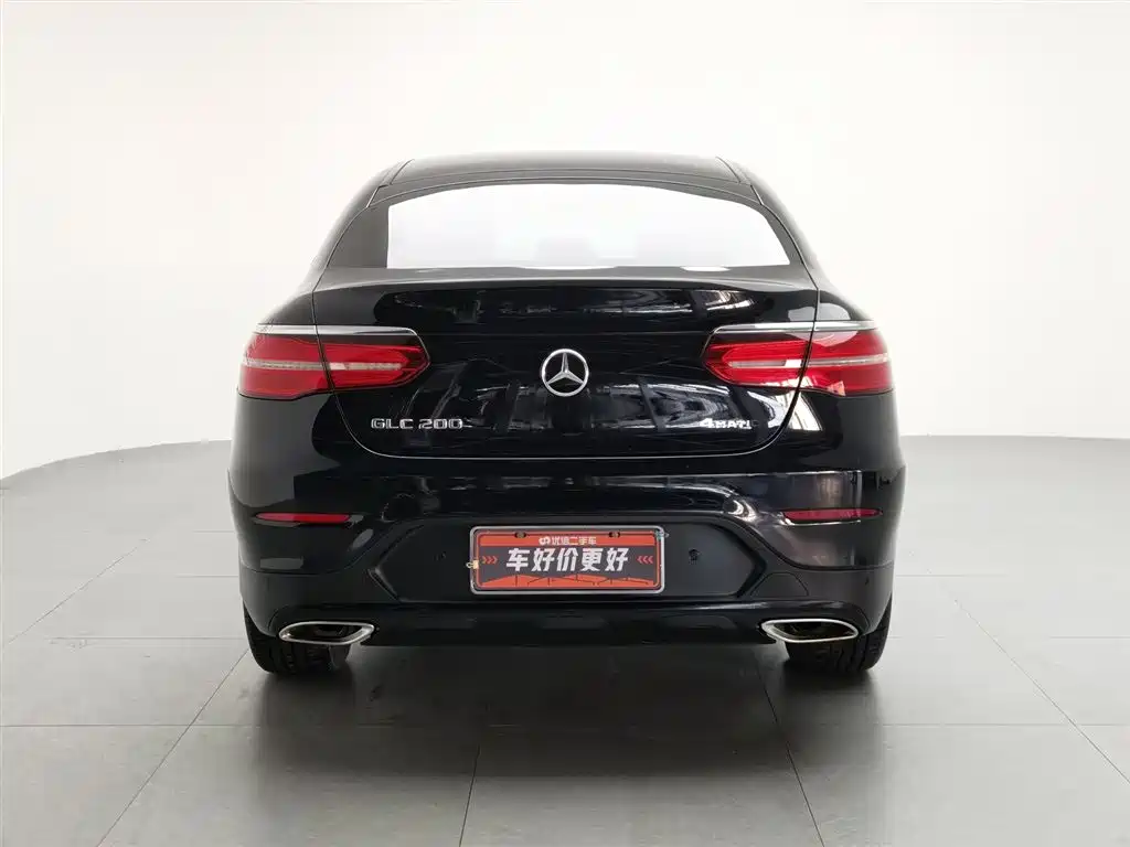 Mercedes-Benz GLC Coupe 2018 GLC 200 4MATIC Coupe SUV фото 4