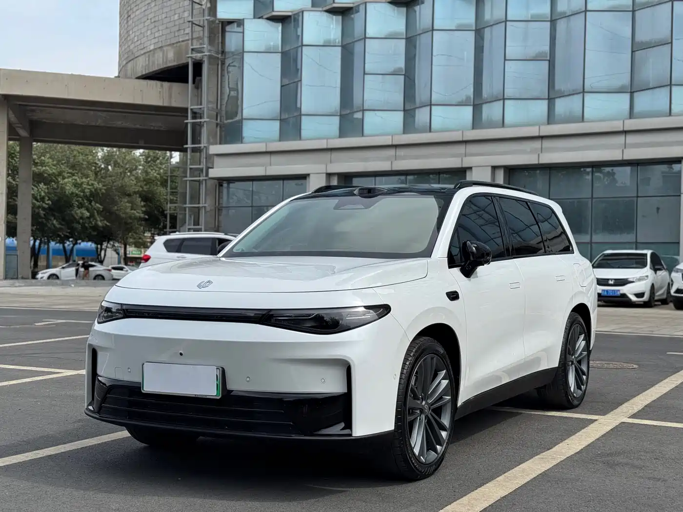 Leapmotor C16 2026 Model Year EREV 280 LiDAR Premium Edition 6-Seater