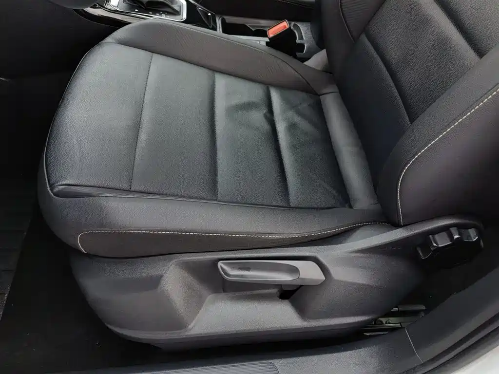 Volkswagen T-ROC 2021 280TSI DSG 2WD Comfort Smart Connect Edition фото 20