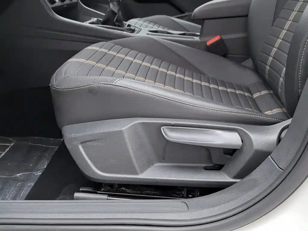 Volkswagen Lavida 2019 1.5L Manual Comfort Edition China VI фото 20