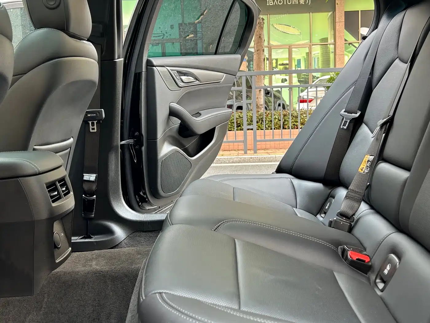 Cadillac CT5 2024 28T Luxury Model Pro фото 12