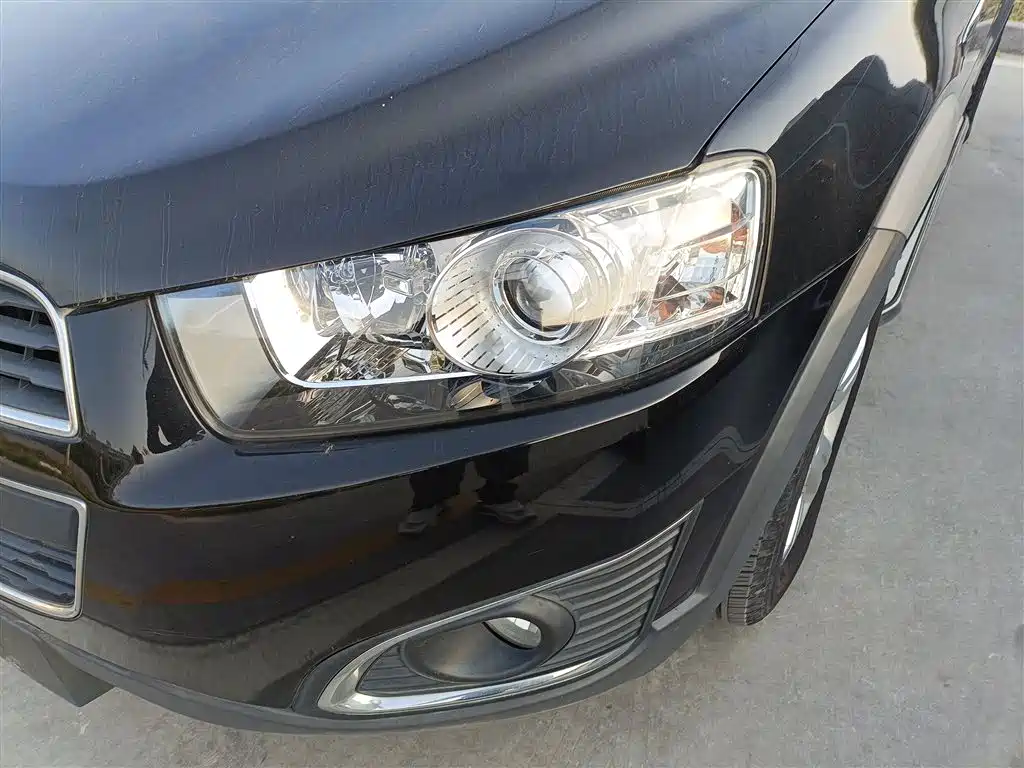 Chevrolet Captiva 2015 2.4L 2WD Urban Edition 5-seater фото 22