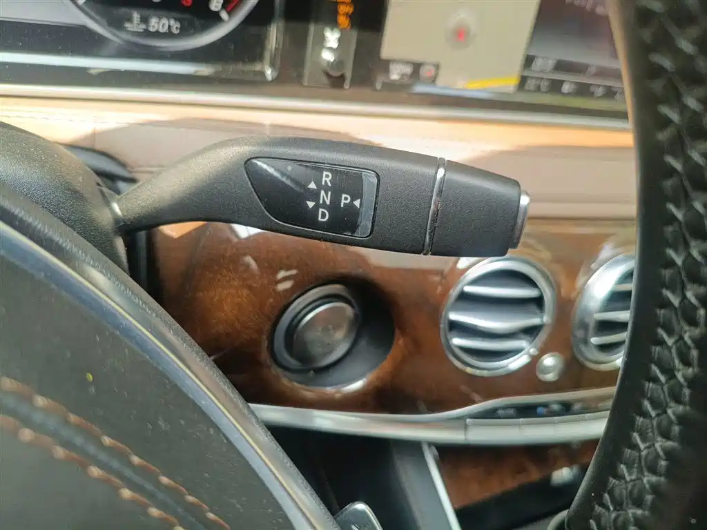 Mercedes-Benz S-Class 2014 S 320 L Luxury фото 7