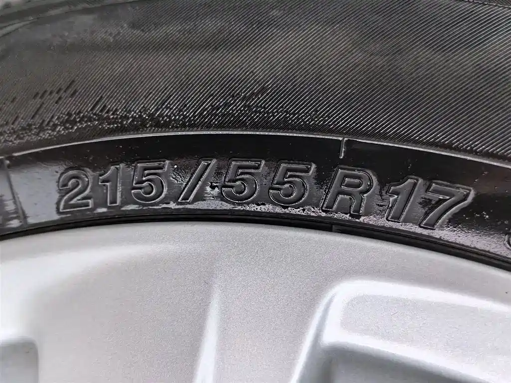 Toyota Camry 2021 2.0G Luxury Edition фото 24