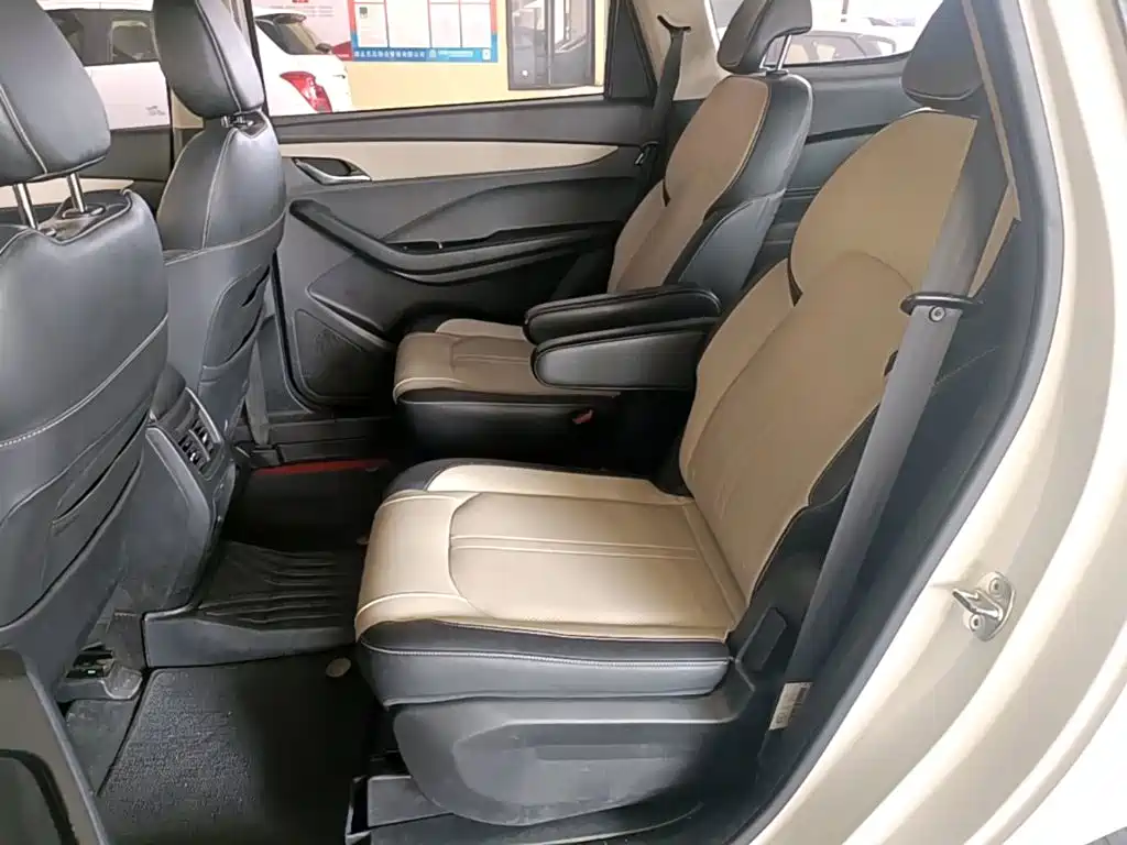 Baojun 360 2020 2018 1.5L Automatic Luxury (China V)