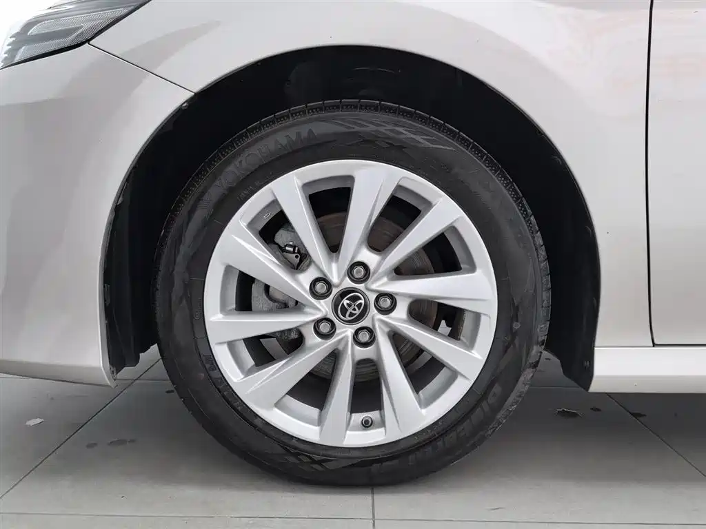 Toyota Camry 2021 2.0G Luxury Edition фото 17