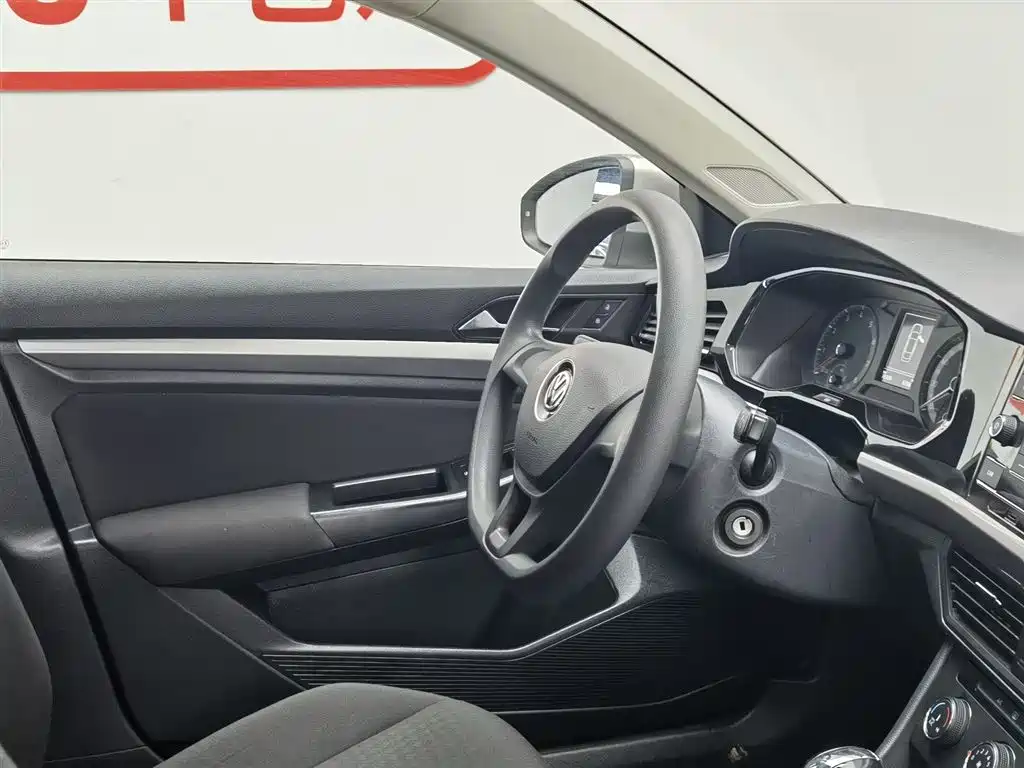Volkswagen Bora 2019 1.5L Auto Fashion Model фото 22