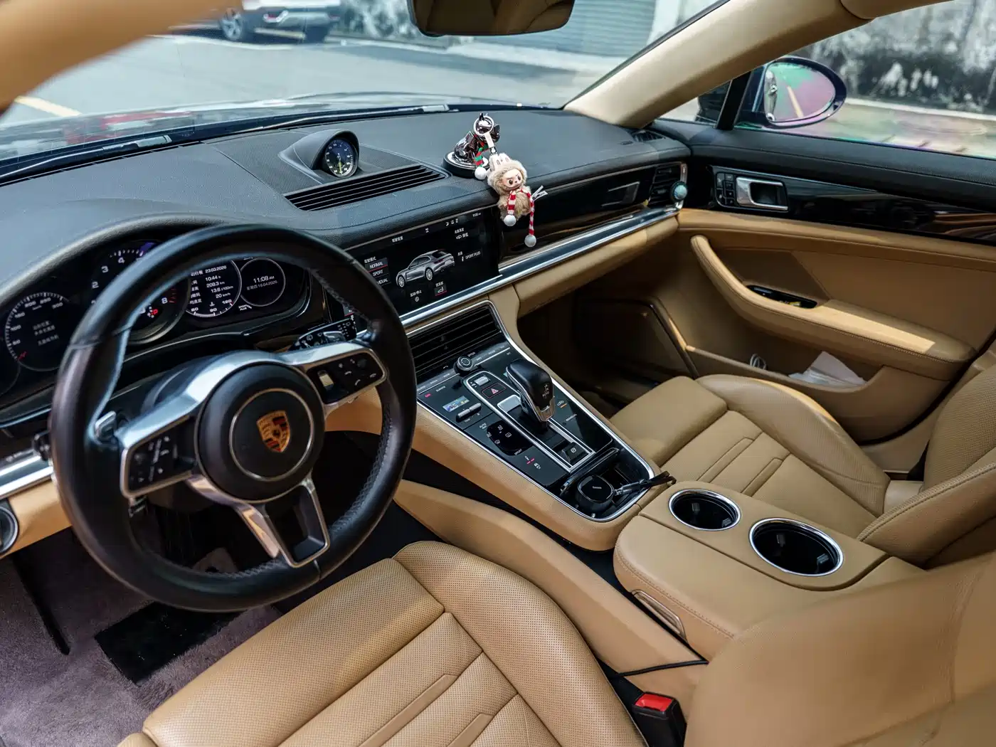 Porsche Panamera 2017 Panamera 4 Sport Turismo 3.0T фото 7