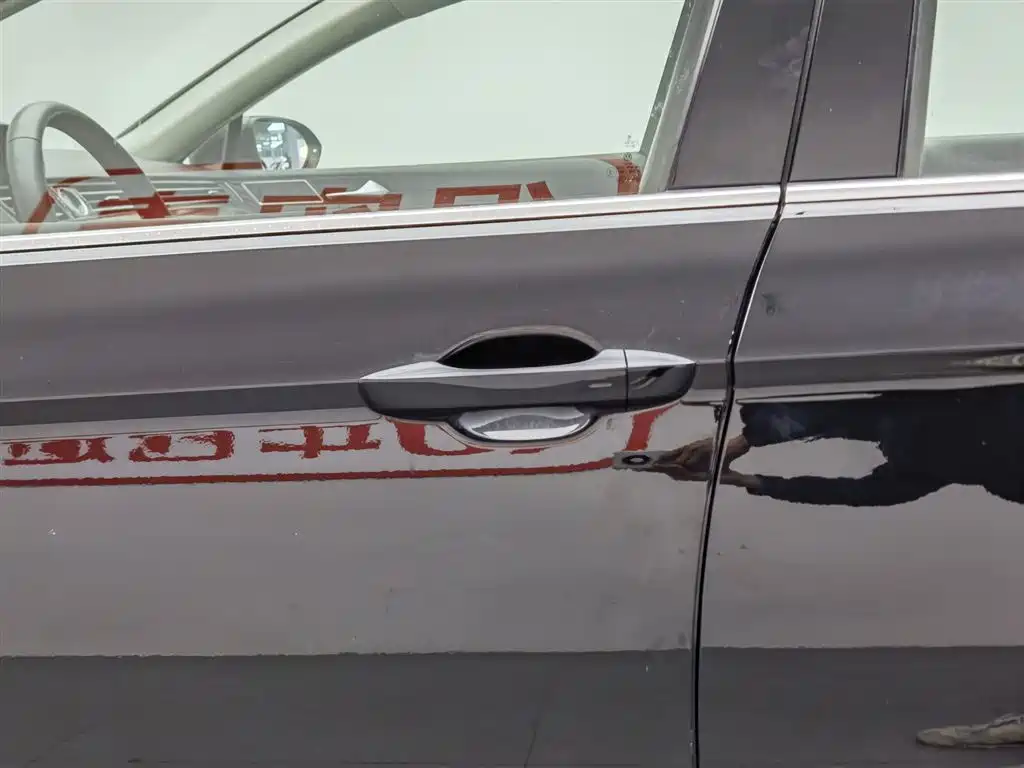 Volkswagen Magotan 2019 330TSI DSG Luxury China V фото 18