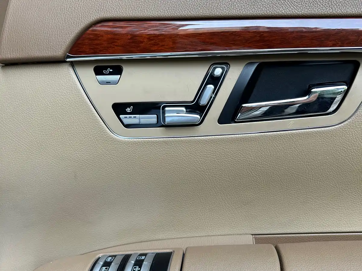 Mercedes-Benz S-Class 2008 S 300 L Premium фото 18