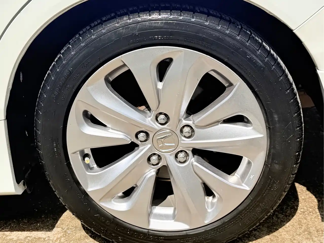 Honda Jade 2018 2017 1.8L Automatic Comfort Edition 5-seater