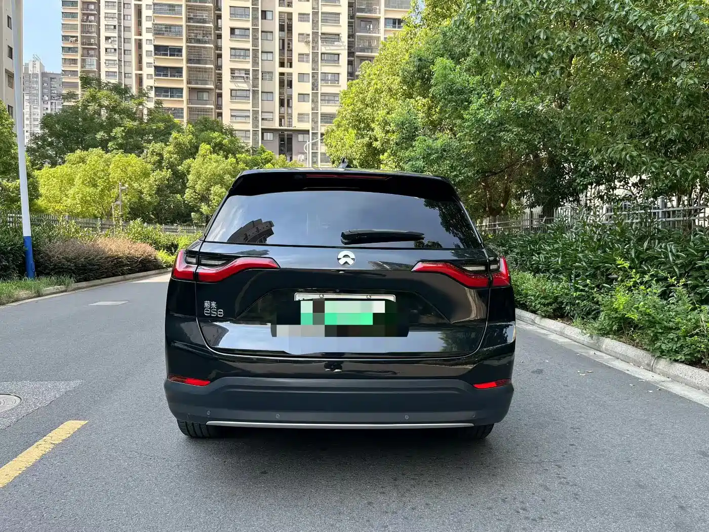NIO ES8 2018 2018 355KM Base Model 7-Seater Version