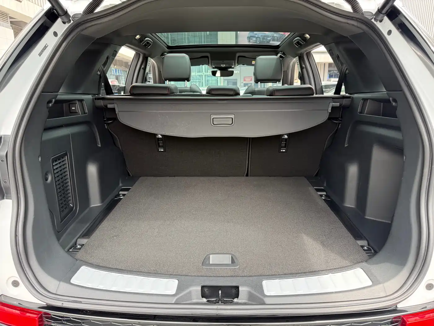 Land Rover Discovery Sport 2023 249PS R-Dynamic SE Performance Technology Version фото 28