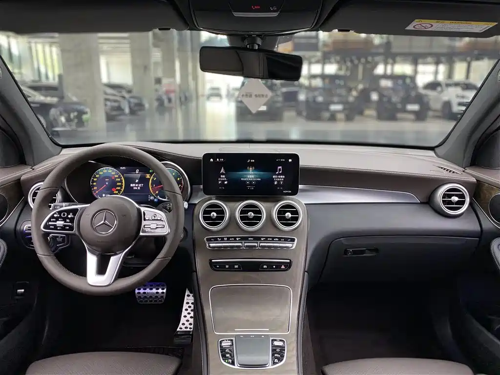 Mercedes-Benz GLC 2020 Facelift GLC 260 L 4MATIC Luxury фото 13