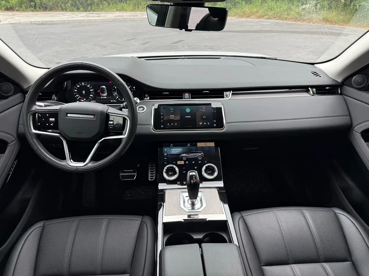 Photo 5 - Land Rover Range Rover Evoque