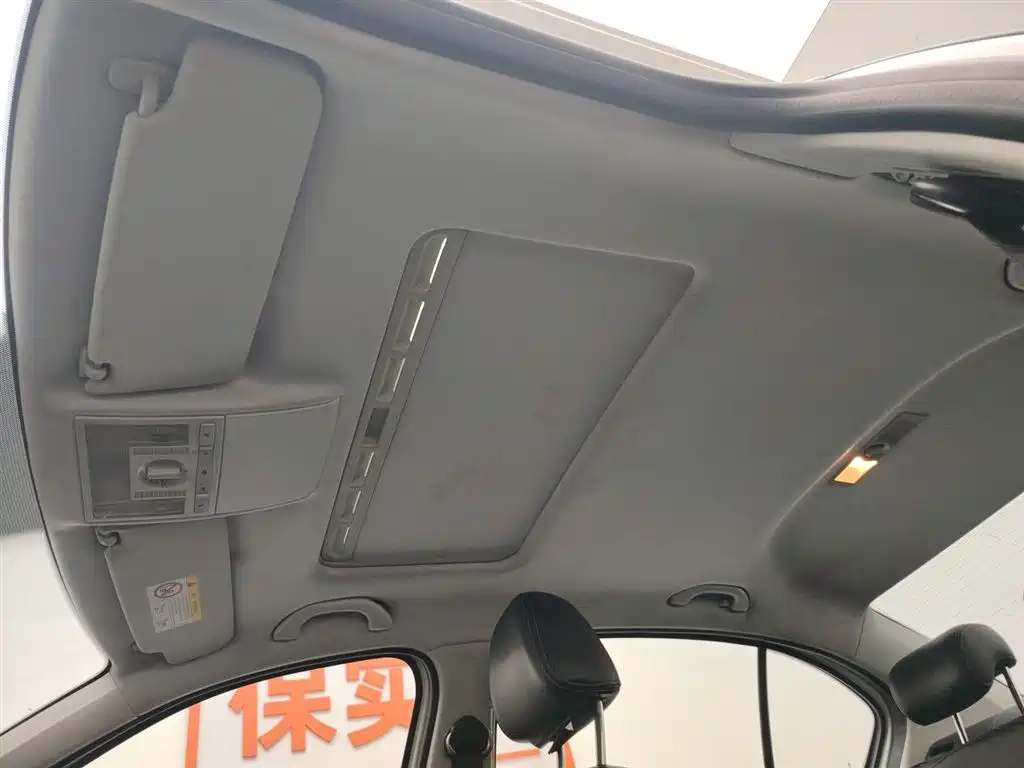 Volkswagen Lavida 2017 1.6L Manual Comfort Edition фото 14