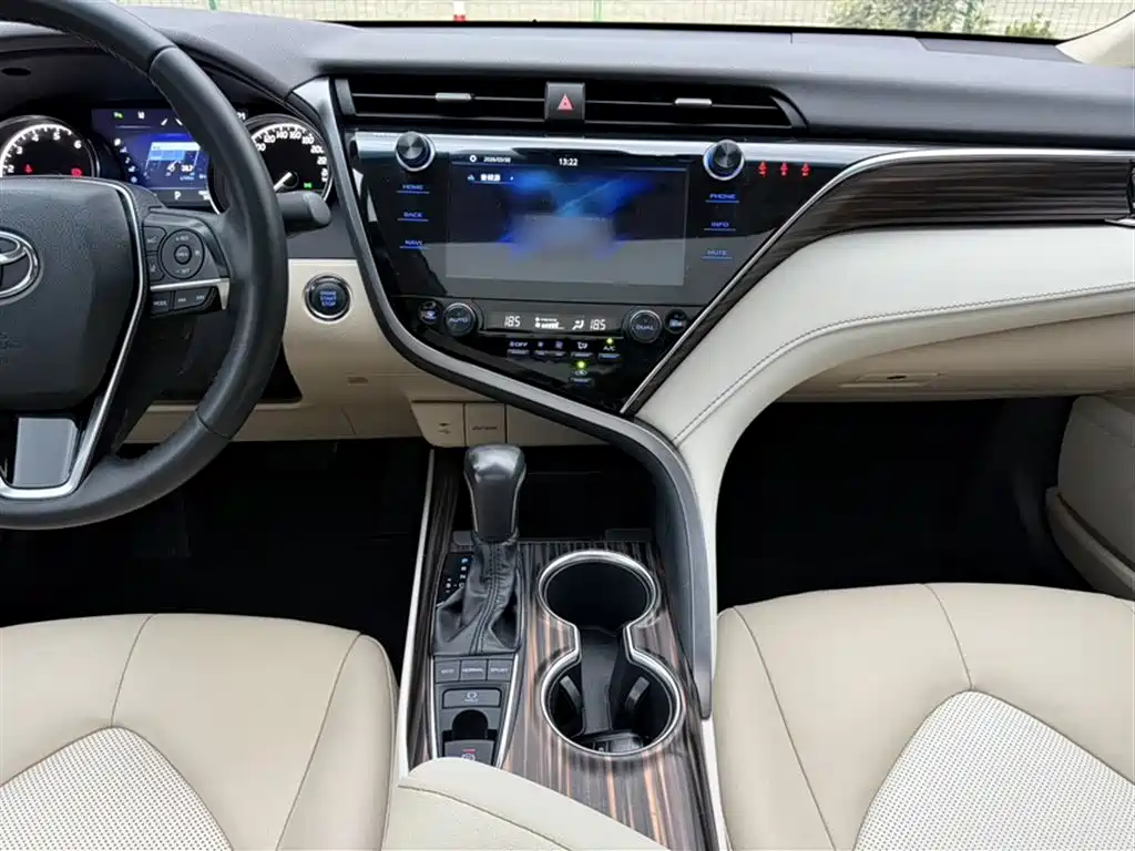 Toyota Camry 2019 2.5G Luxury Edition China VI фото 17