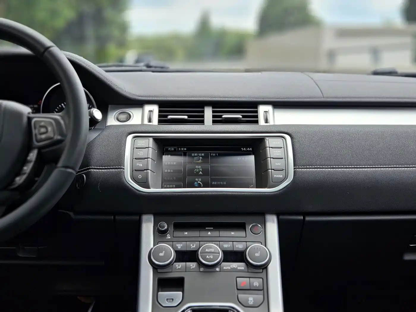 Land Rover Range Rover Evoque (Import) 2014 2014 2.0T 5-door Brilliance Sport