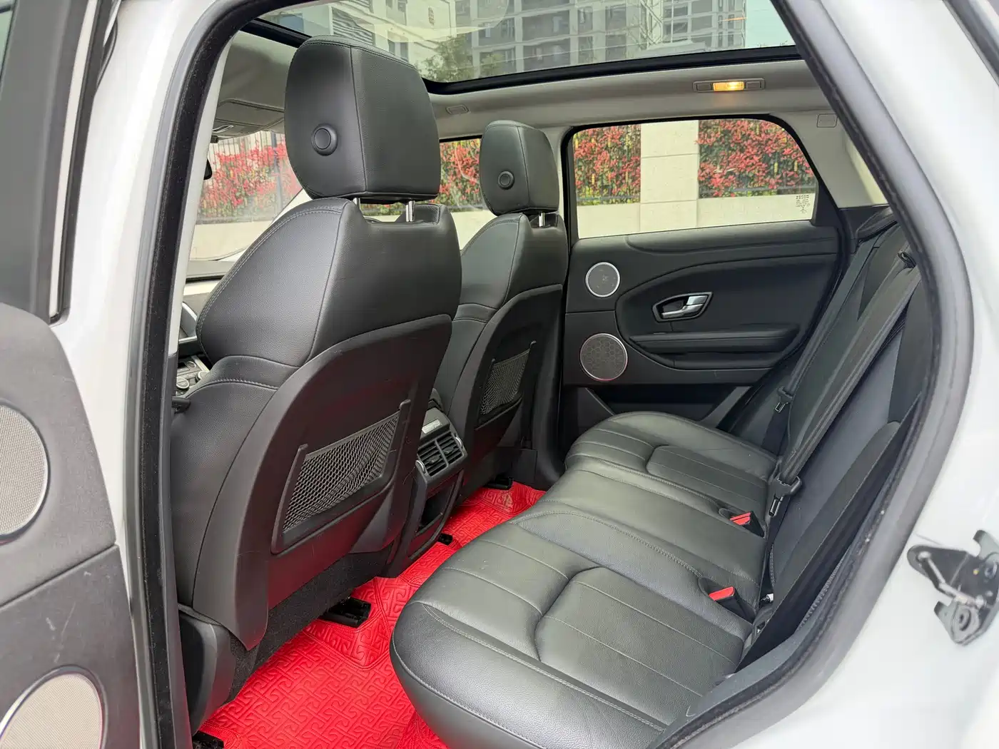 Land Rover Range Rover Evoque 2018 240PS SE Smart Edition фото 12