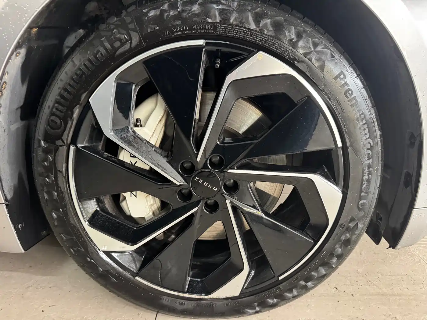 ZEEKR EXTREME KRYPTON 001