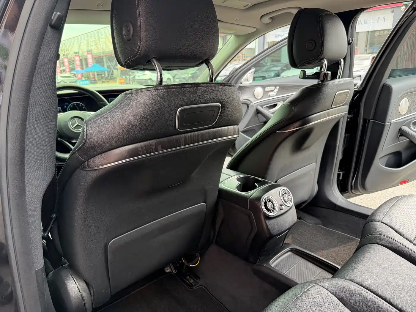 Mercedes-Benz E-Class 2017 E 200 L 4MATIC фото 27