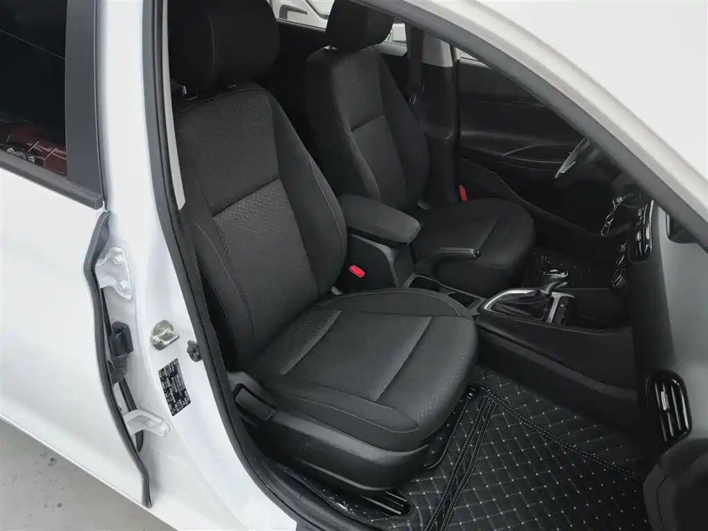 Hyundai Elantra 2018 1.6L Auto Joy GL (China V) фото 20