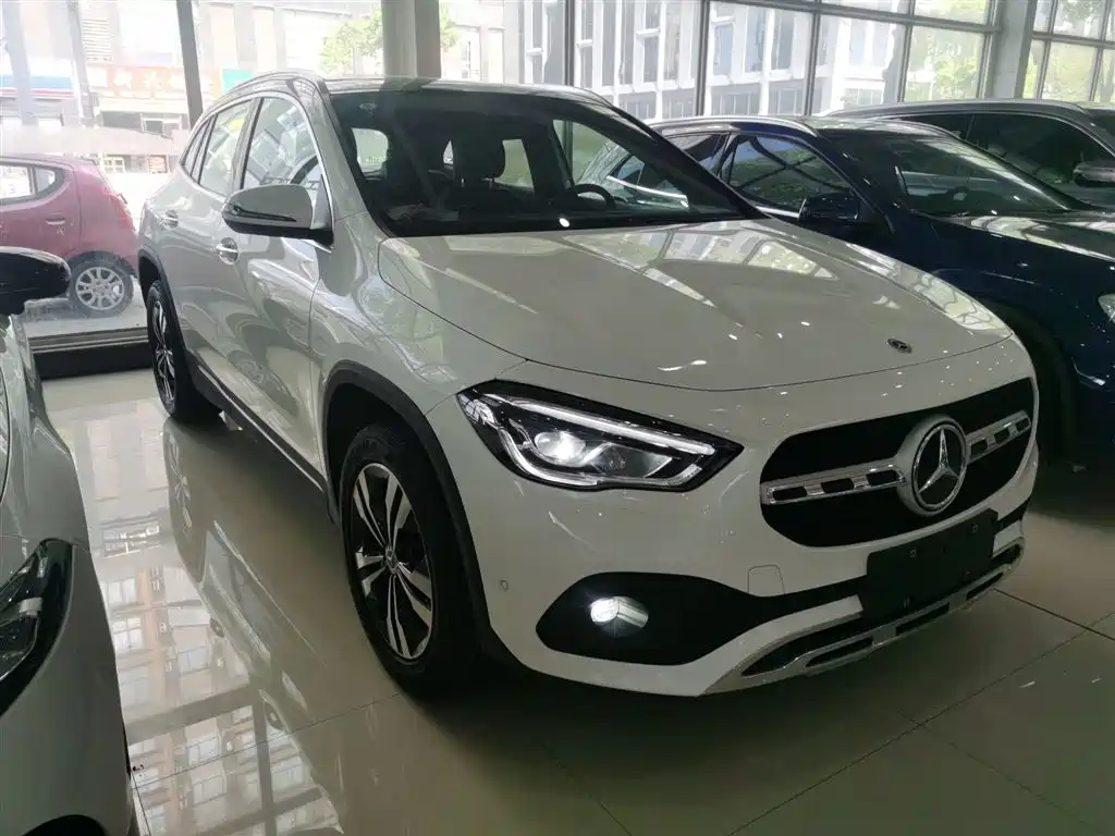 Mercedes-Benz GLA 2022 GLA 220 фото 4