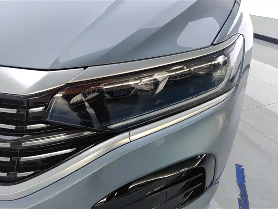 Volkswagen Passat 2022 330TSI Elite Edition фото 5