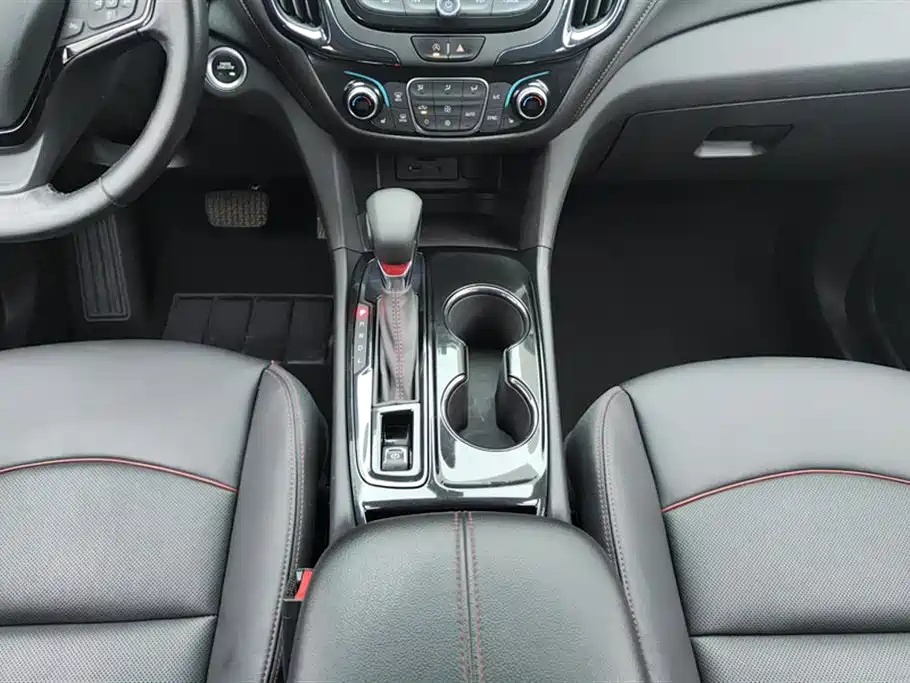 Chevrolet Equinox 2021 550T RS Smart Tuojie Edition фото 16