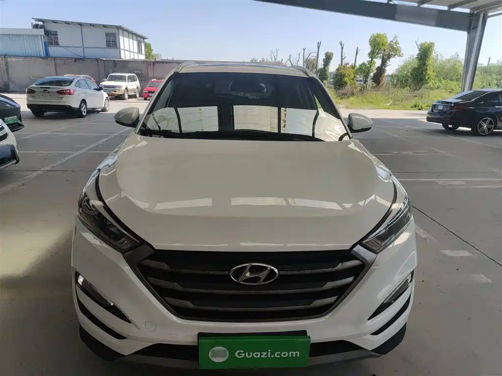 Hyundai Tucson 2015 1.6T Dual Clutch 2WD Smart фото 3