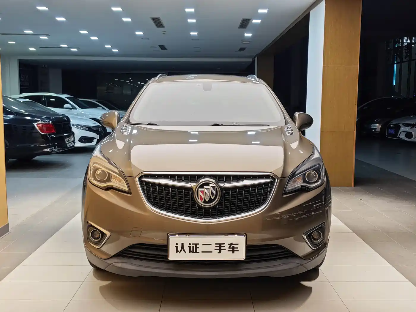 Buick Envision Plus 2018 20T 2WD Leading фото 3