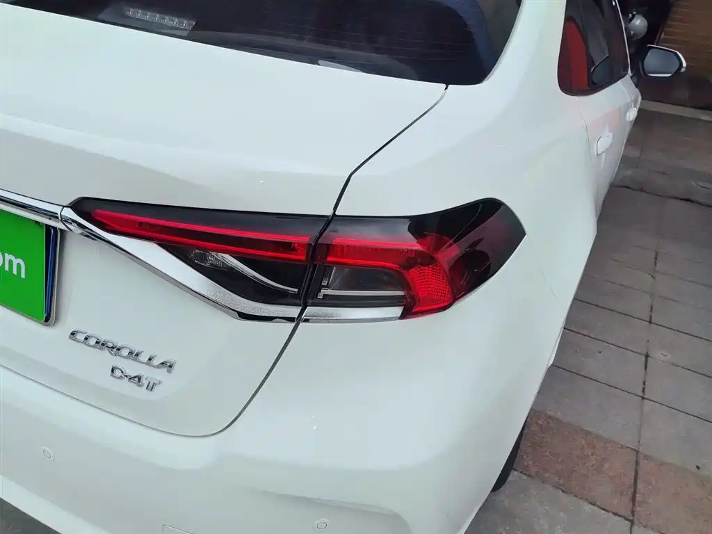 Toyota Corolla 2021 1.2T S-CVT Elite PLUS Edition фото 20