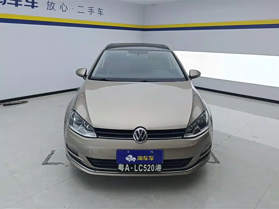 Volkswagen Golf 2016 230TSI Automatic Comfort фото 2