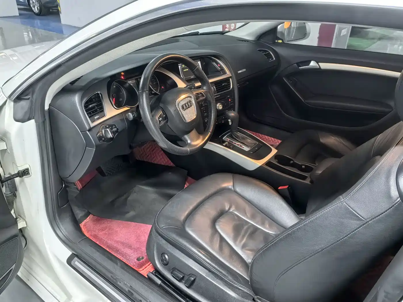 Audi A5 (Import) 2010 2.0TFSI Coupe фото 11