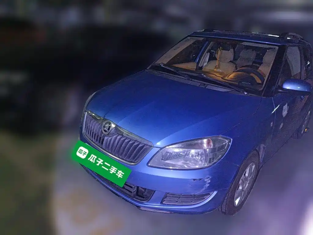 Škoda Fabia 2014 1.4L Automatic Crystal Edition