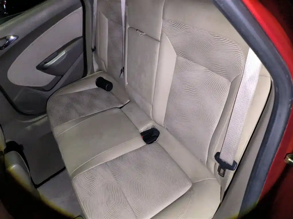 Buick Excelle 2013 GT 1.6L Automatic Fashion Edition фото 15