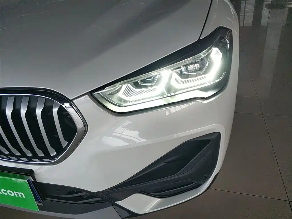 BMW X1 2022 sDrive25Li Leading фото 24
