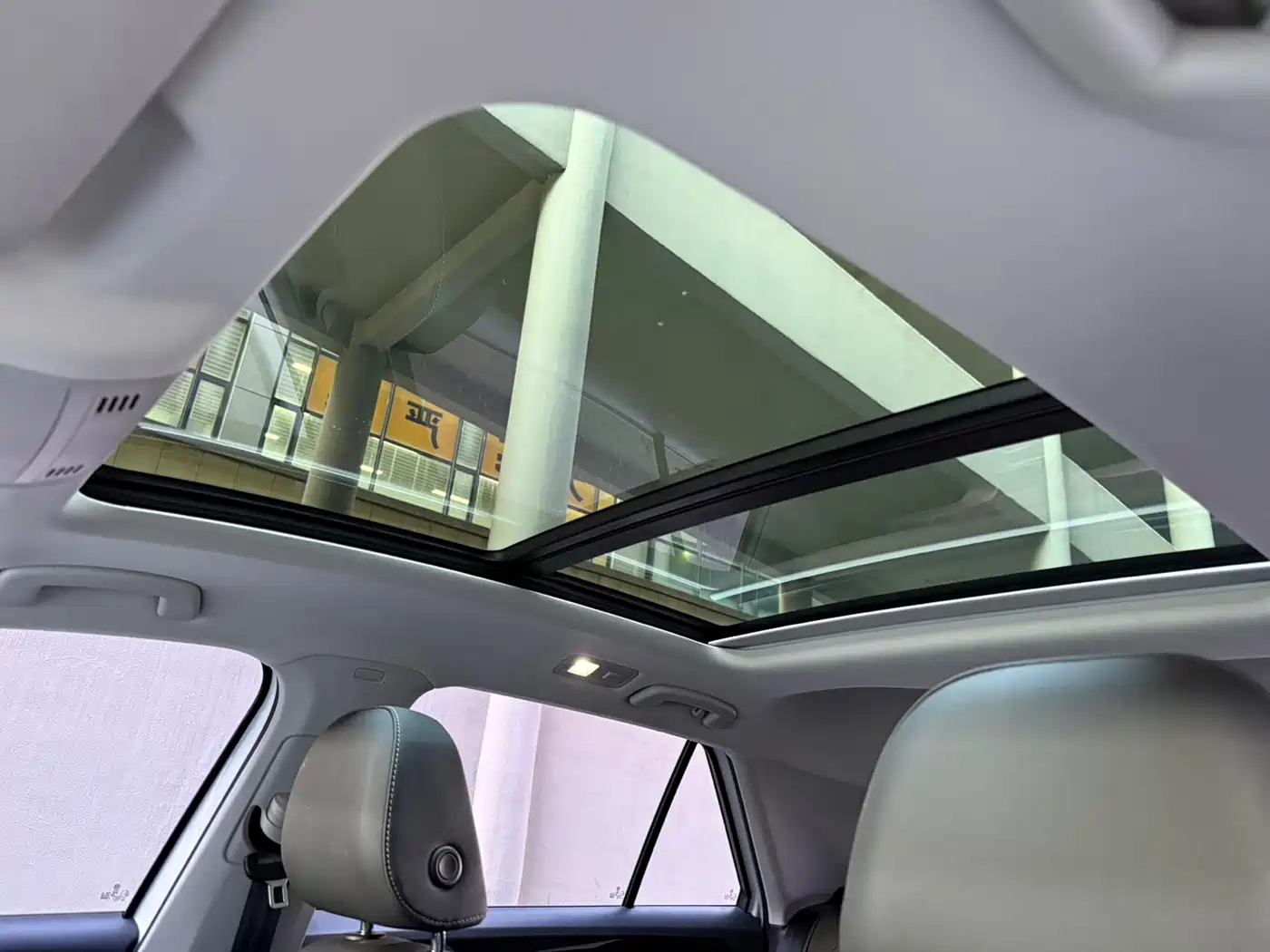 VOLKSWAGEN T ROC EXPLORING SONGS