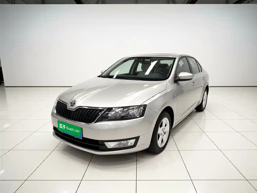 Škoda Rapid 2013 1.6L Automatic Smart Selection