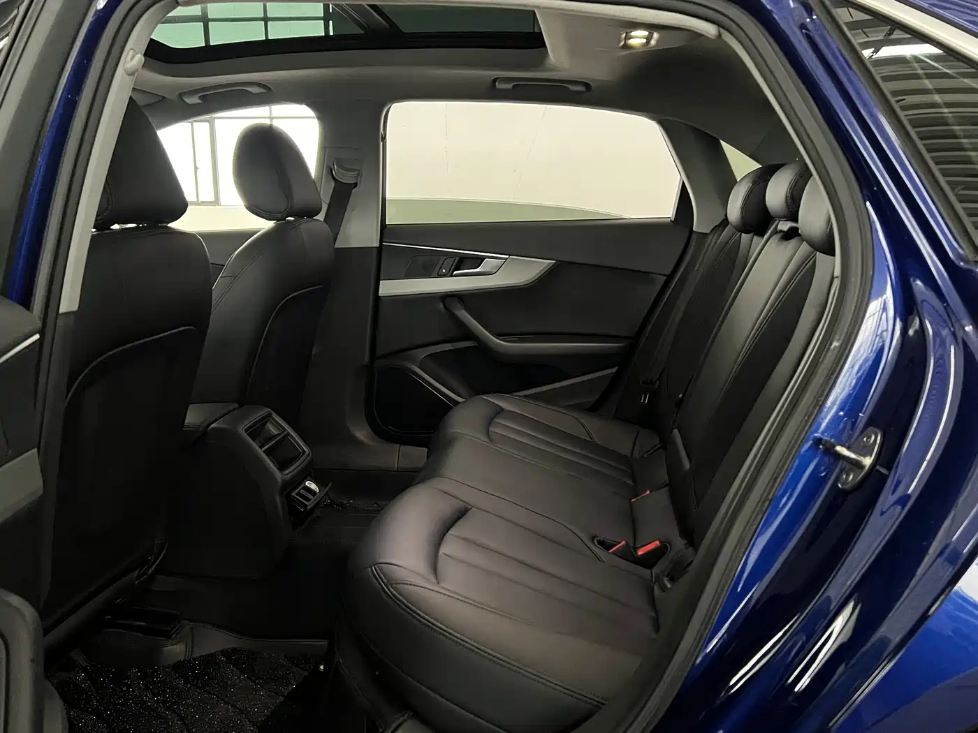 Audi A4L 2018 30th Anniversary 40 TFSI Progressive фото 13