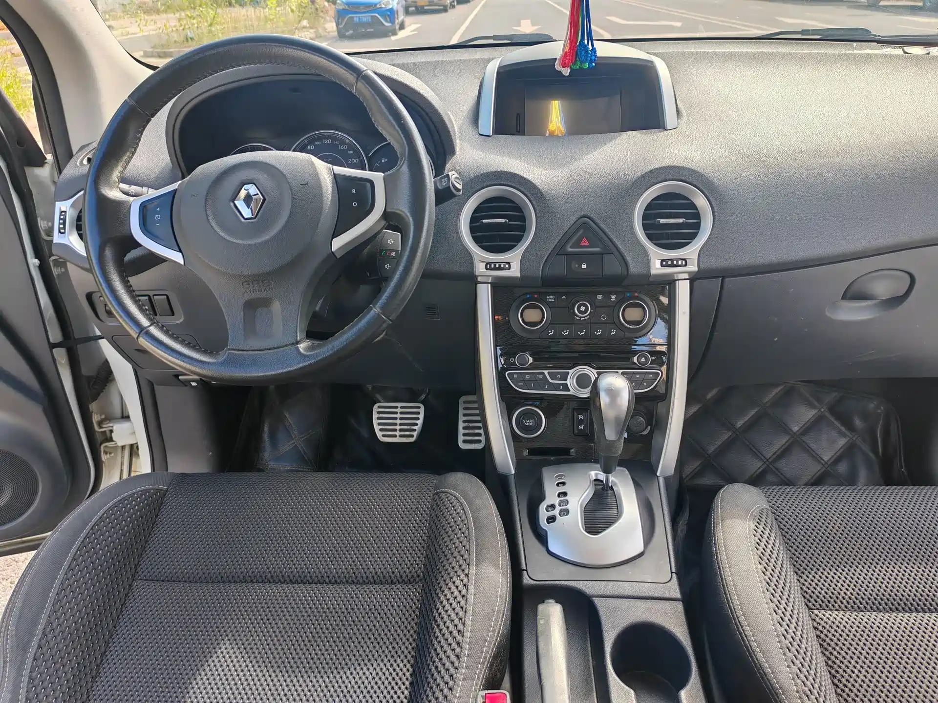 Фото 15 - Renault Koleos (Import)