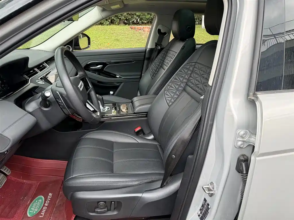 Land Rover Range Rover Evoque 2023 Range Rover Evoque L 249PS Corinthian Bronze Special Edition фото 8