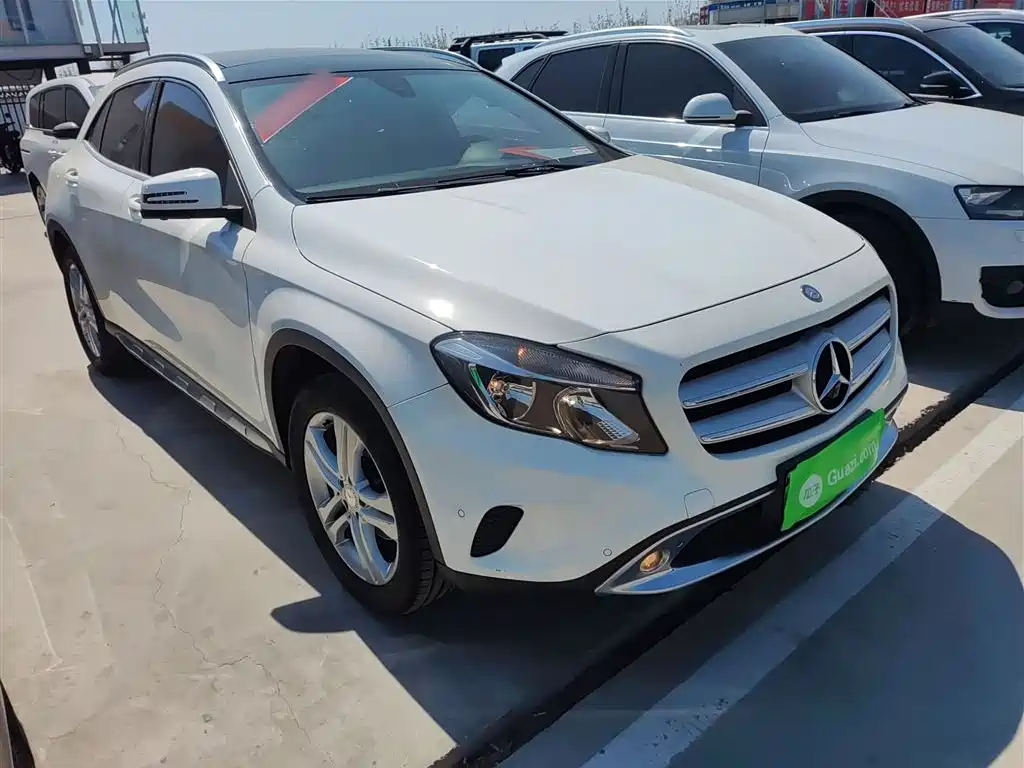 Mercedes-Benz GLA 2016 GLA 200 Dynamic фото 4