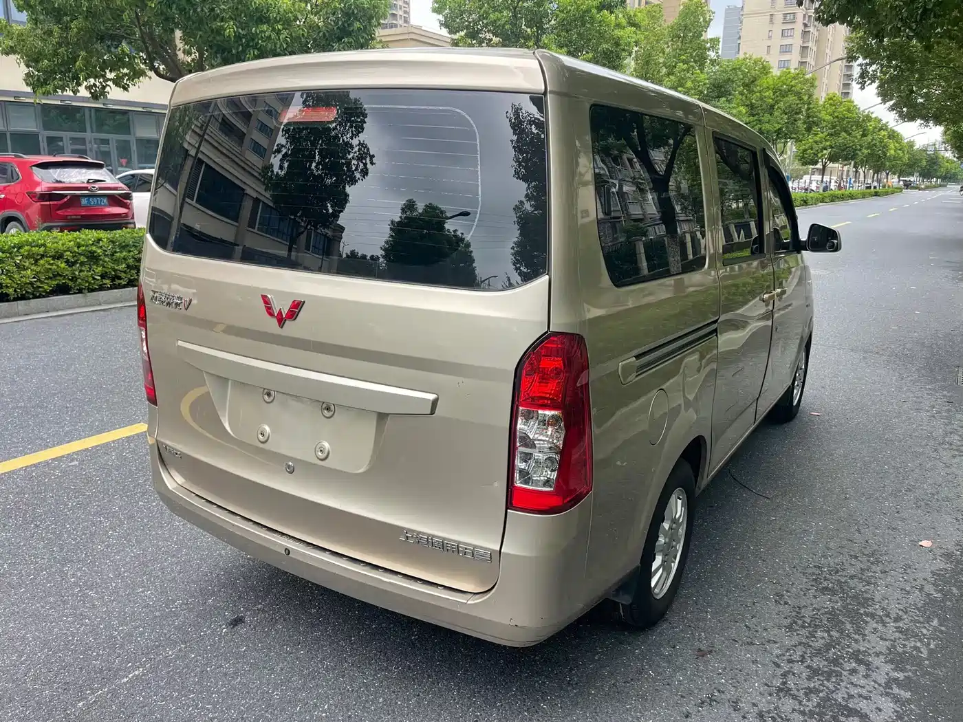 Wuling Motors Wuling Rongguang V 2017 2016 1.5L Standard