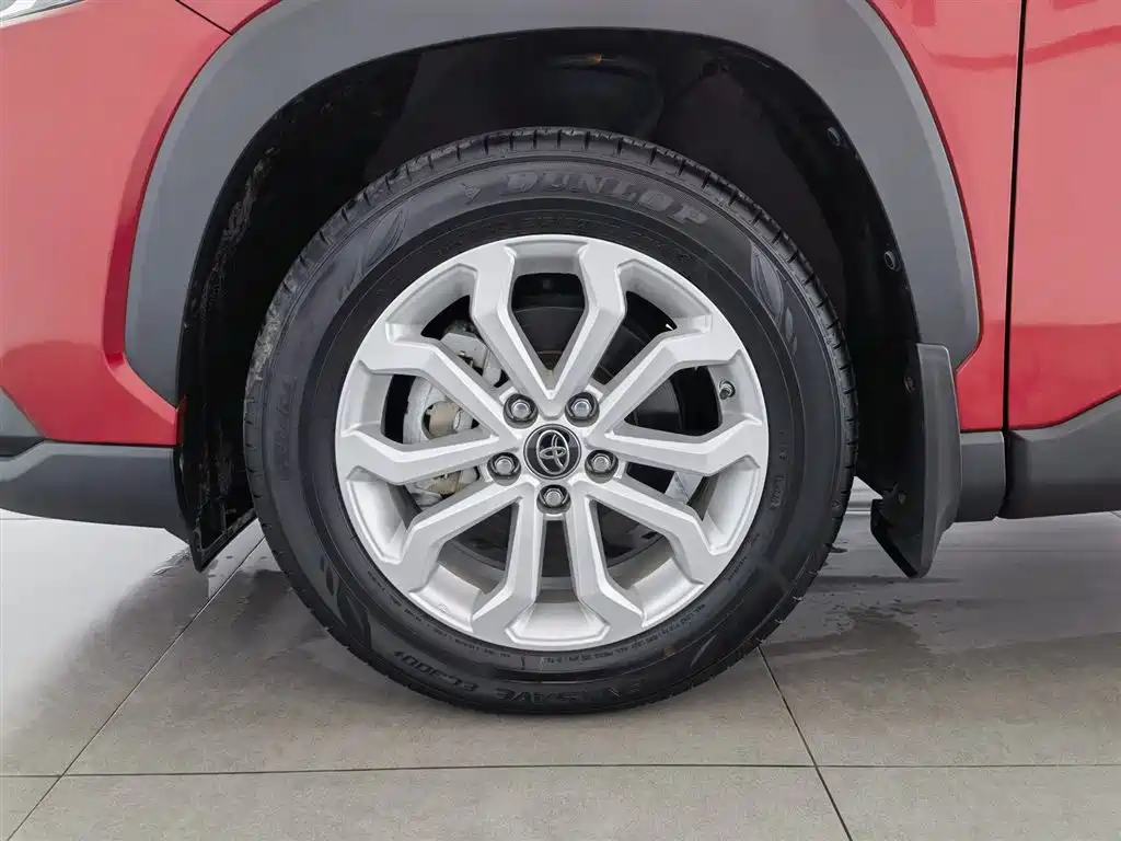 Toyota Frontlander 2022 2.0L CVT Leading Edition фото 17