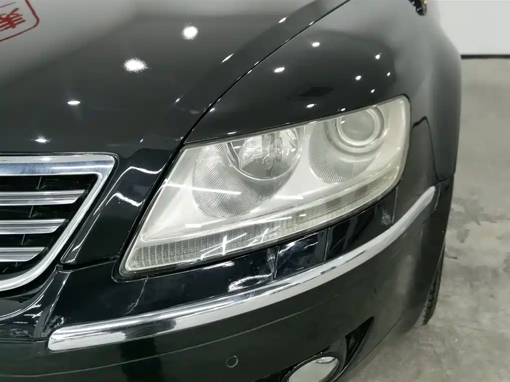 Volkswagen Phaeton 2009 Model 3.6L V6 5-seat Extended Comfort фото 7