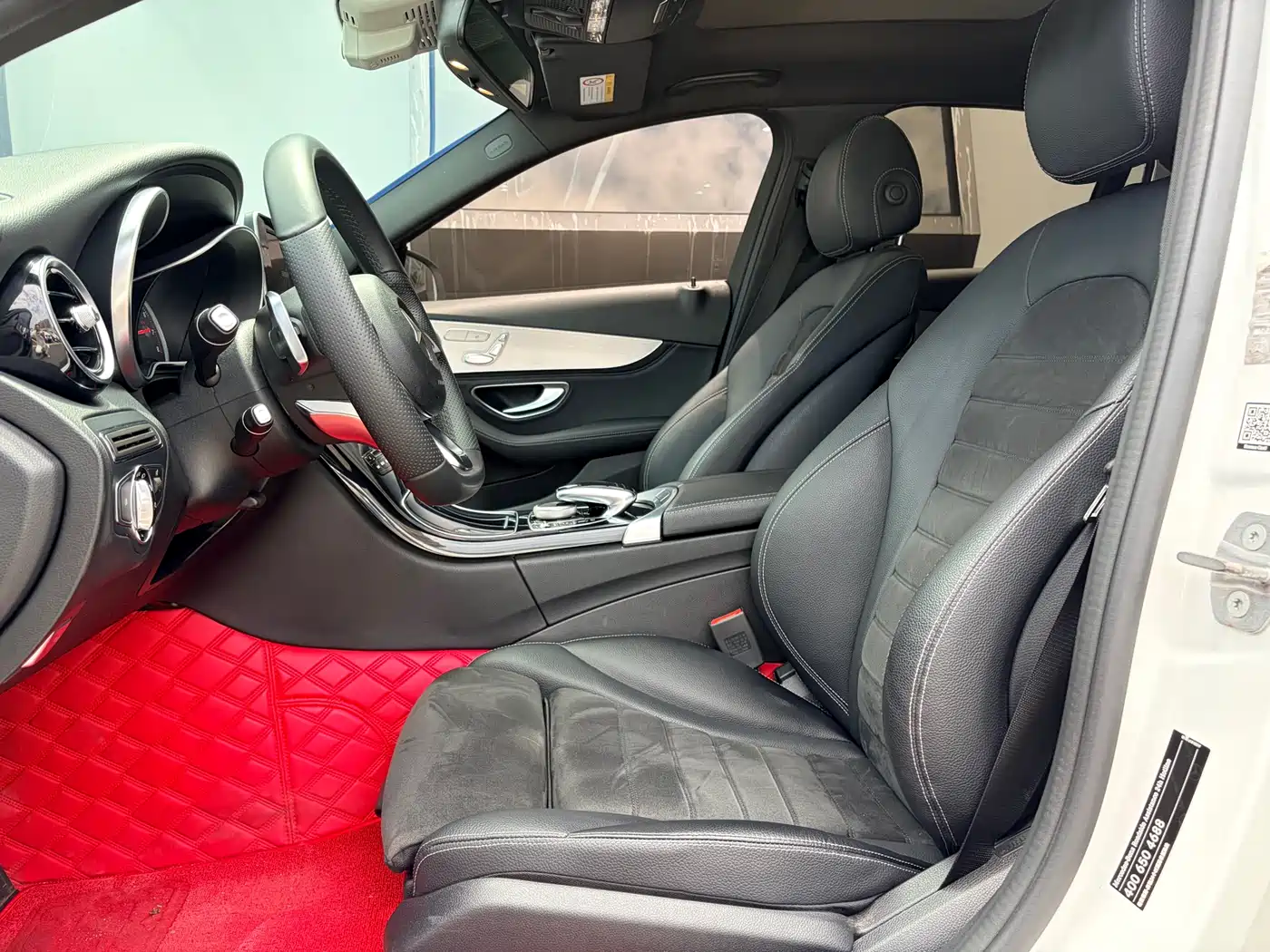Фото 10 - Mercedes-Benz C-Class
