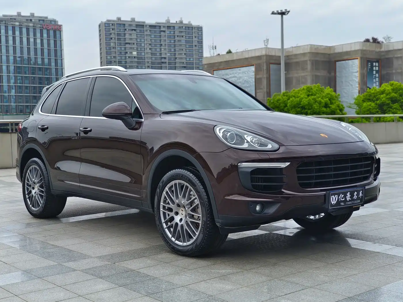 PORSCHE CAYENNE